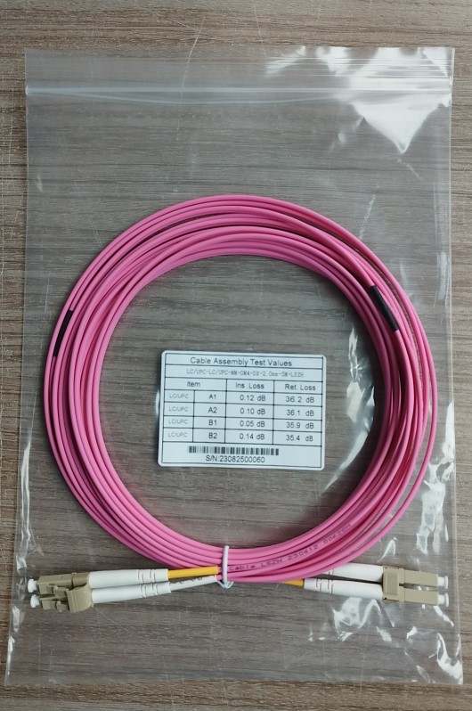 Patch Cord LC/PC - LC/PC Duplex Multimodo 50/125 OM4 Connettore Beige Guaina LSZH Viola